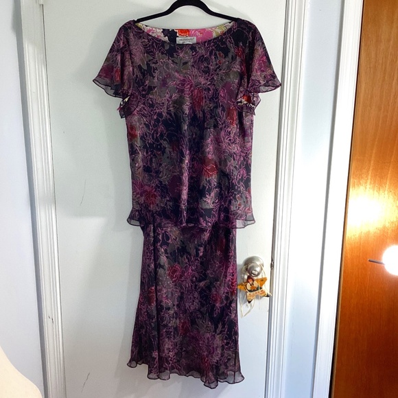 Y2K WOMANS PLUS 18W ADDRIANA PAPELL SET 100%SILK FLORAL TOP & SKIRT - Picture 1 of 13